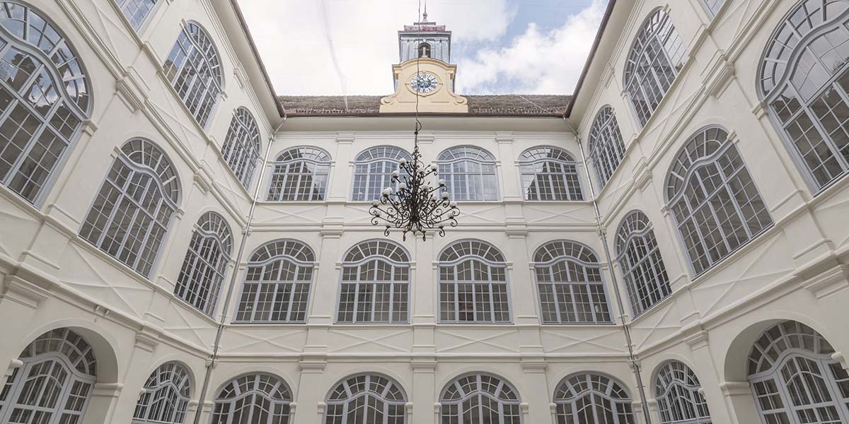 Außenansicht Schloss Premstätten mit Kastenfenster, Unterpremstätten